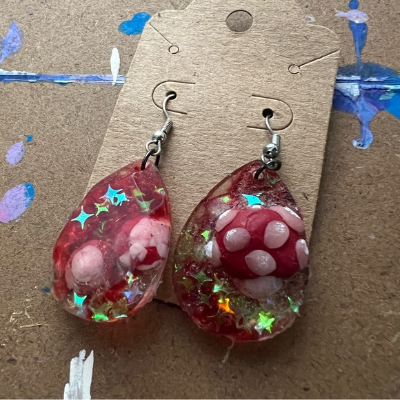 Red Shrooms Mushroom Earrings - Picture 3 of 9